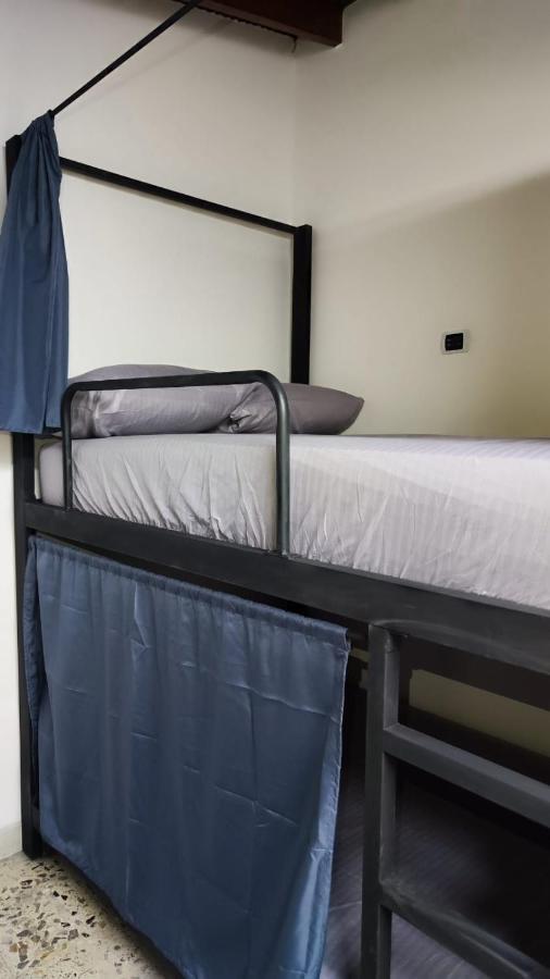 Area 51 Hostel Medellin Ngoại thất bức ảnh